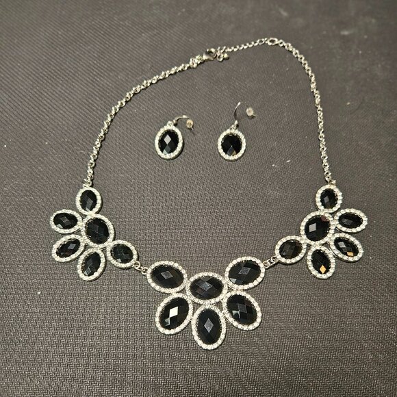 Charming Charlie Statement Necklace and Earring set - Picture 1 of 2